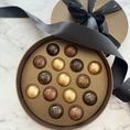 Cargar la imagen en la vista de la galería, Chocolates belga caja marmoleada | FD01