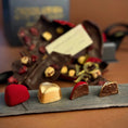 Cargar la imagen en la vista de la galería, Chocolates belga caja Corazon 3D | H3D01
